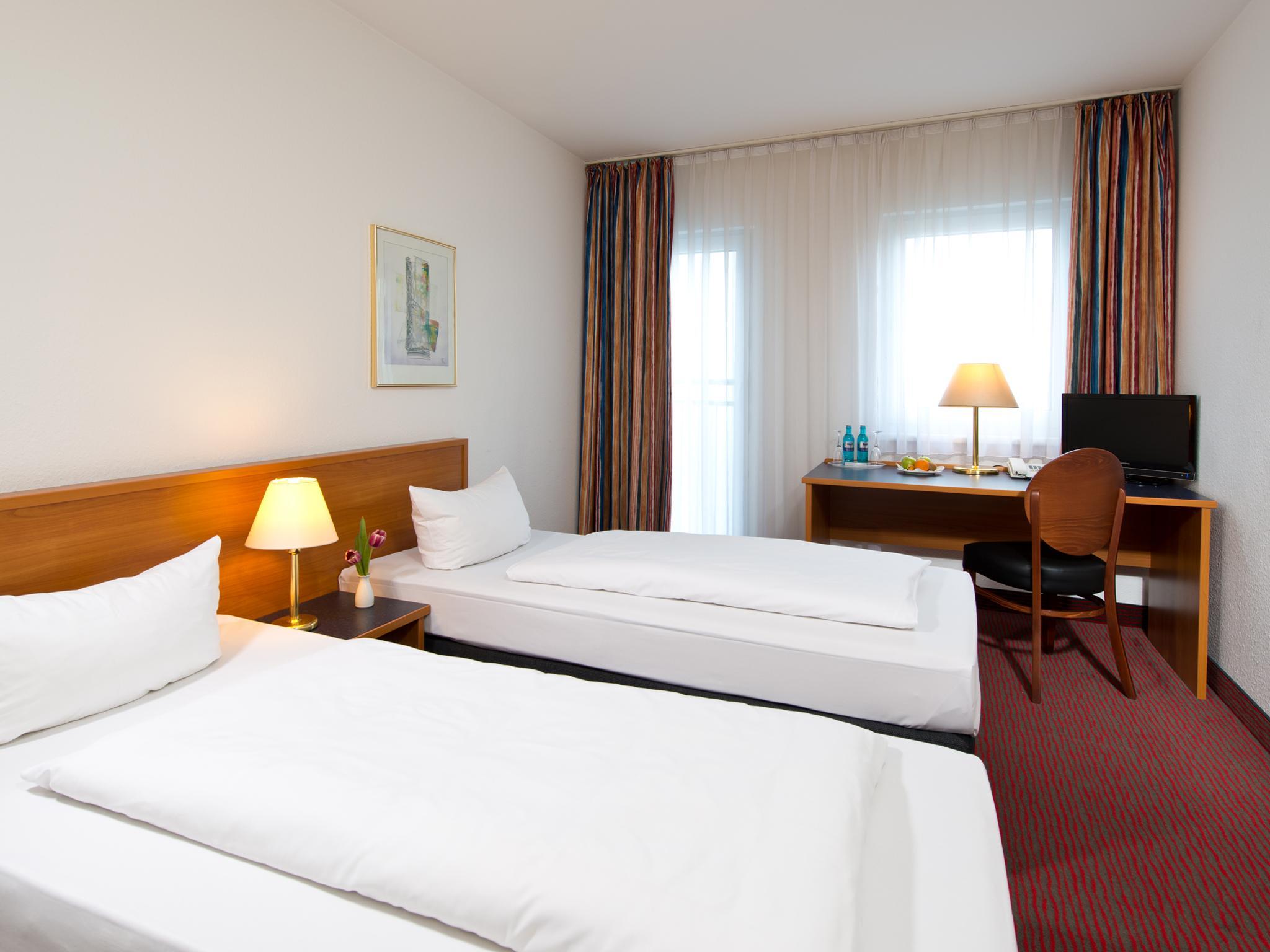Achat Hotel Darmstadt Griesheim Грисхайм Екстериор снимка