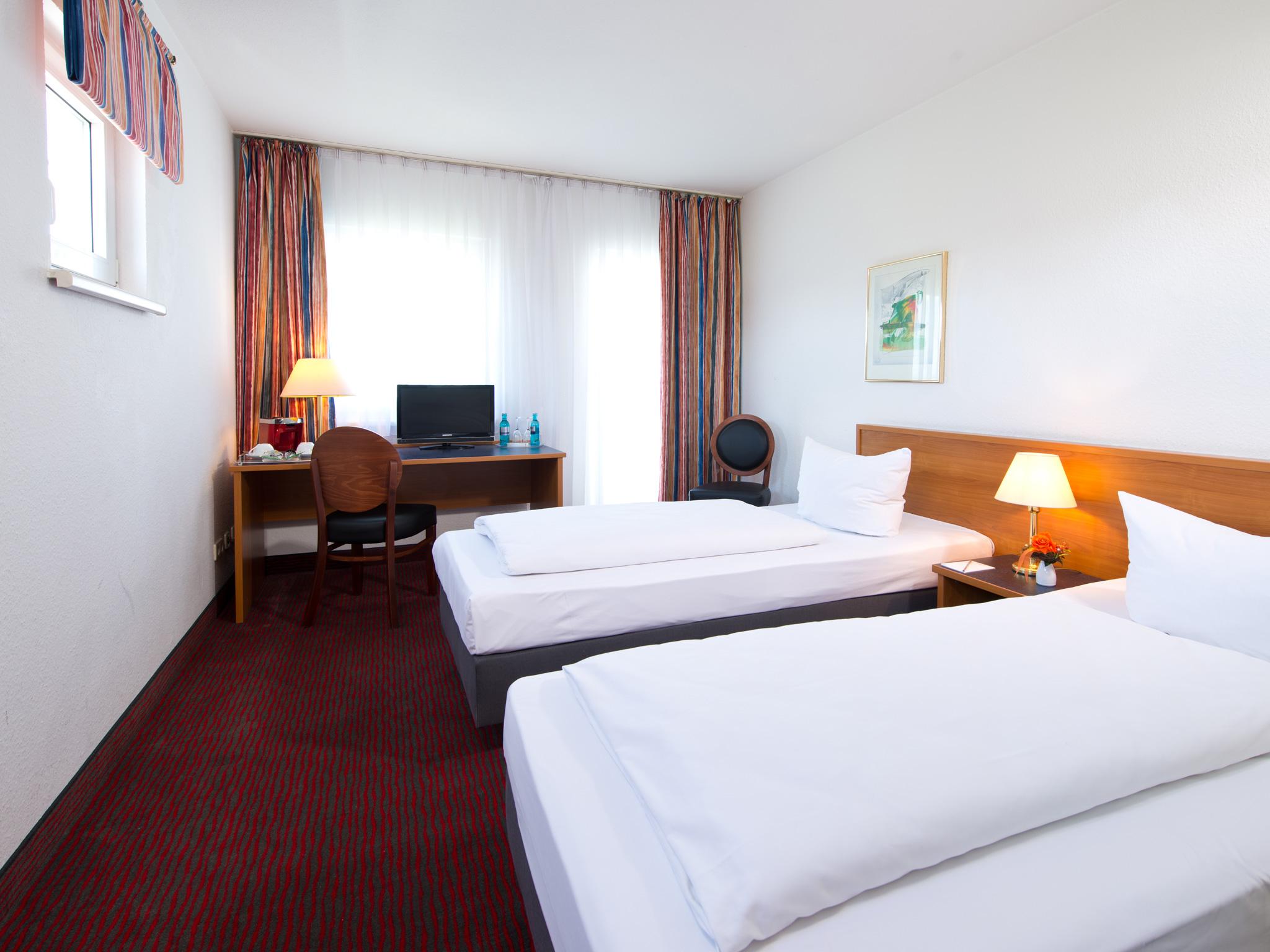 Achat Hotel Darmstadt Griesheim Грисхайм Екстериор снимка