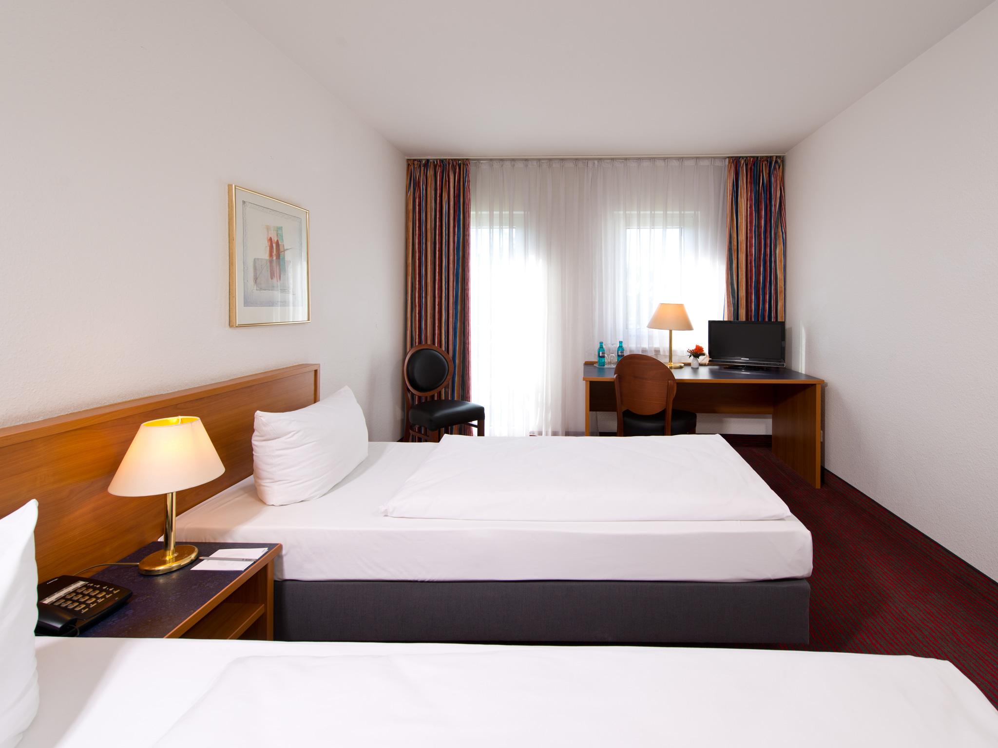 Achat Hotel Darmstadt Griesheim Грисхайм Екстериор снимка