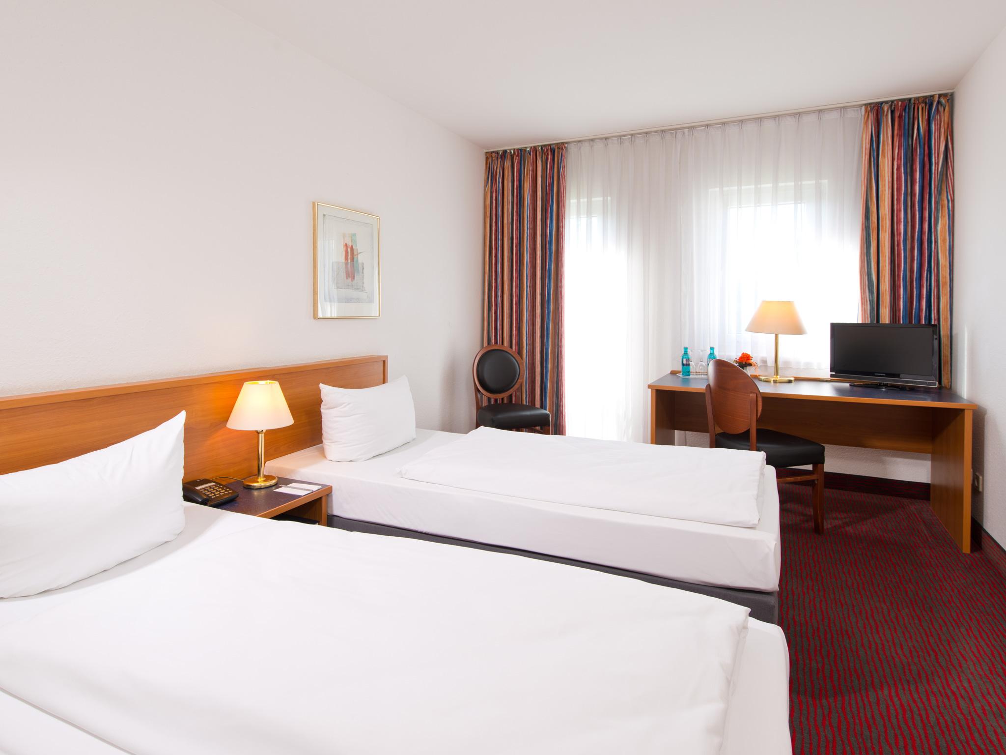Achat Hotel Darmstadt Griesheim Грисхайм Екстериор снимка