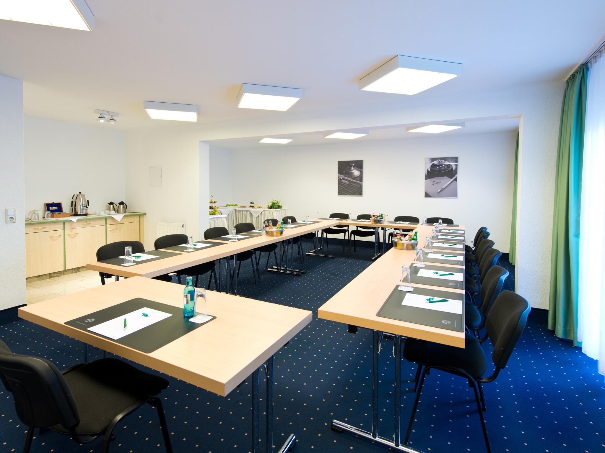 Achat Hotel Darmstadt Griesheim Грисхайм Екстериор снимка