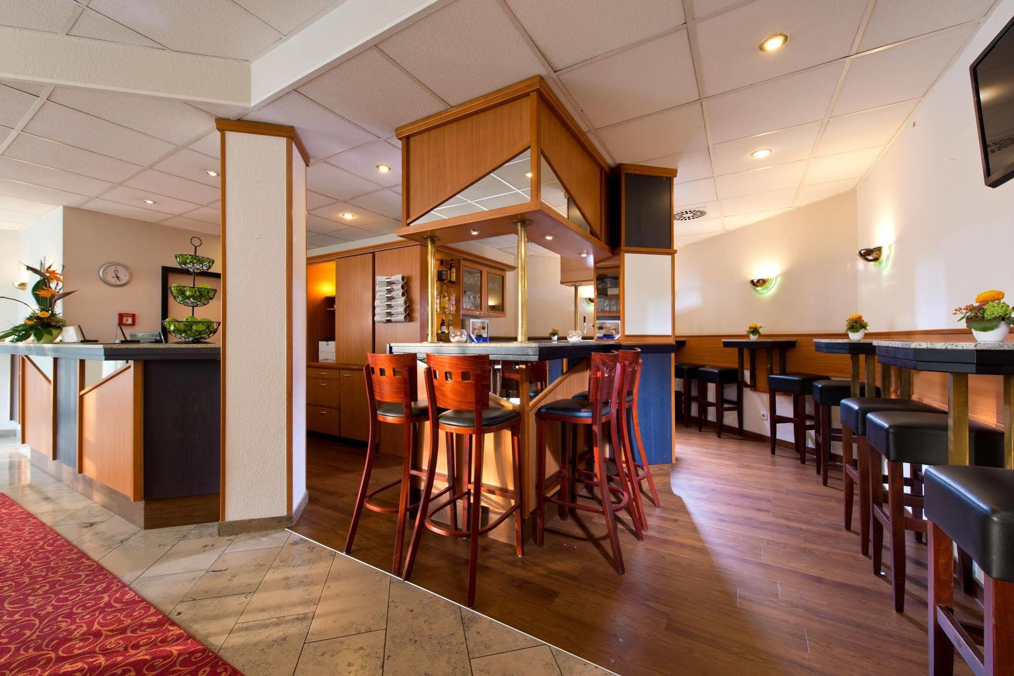 Achat Hotel Darmstadt Griesheim Грисхайм Екстериор снимка